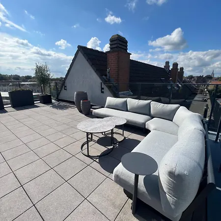 Appartement Penthouse With Awesome Terrace And Free Parking *