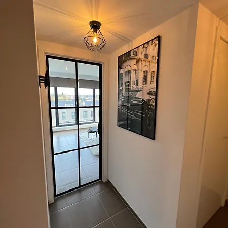 Penthouse With Awesome Terrace And Free Parking Appartement *